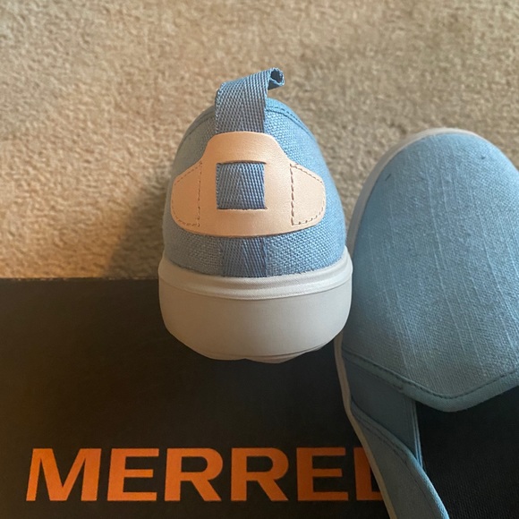 Merrell-Size 11 - Picture 3 of 3